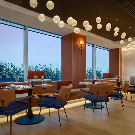 Hotel Sheraton Amsterdam Airport And Conference Center 4*