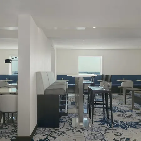 Hotel Sheraton Amsterdam Airport And Conference Center 4*