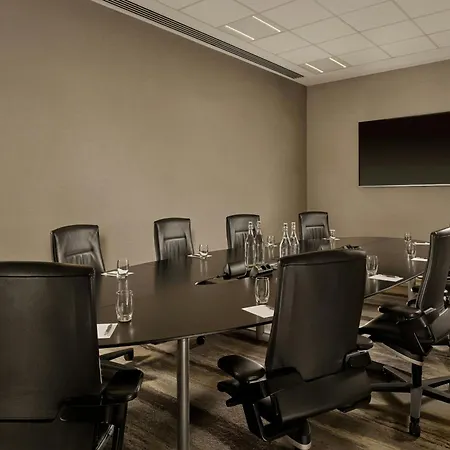 Hotel Sheraton Amsterdam Airport And Conference Center 4*