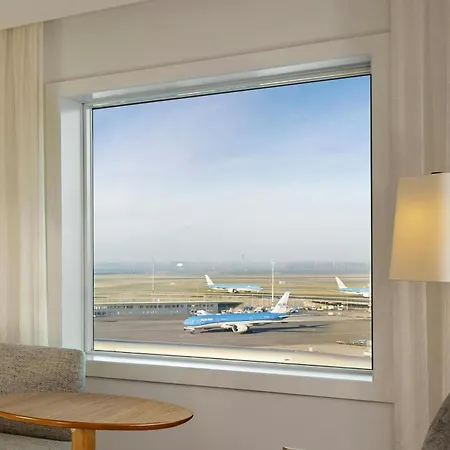 Hotel Sheraton Amsterdam Airport And Conference Center 4*