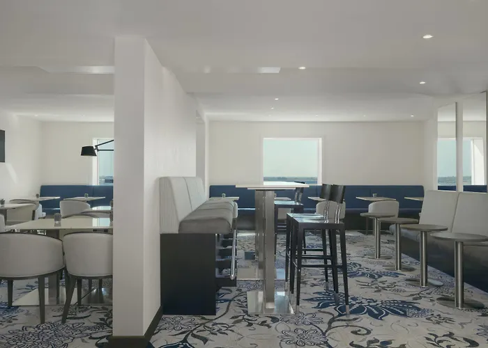 מלון Sheraton Amsterdam Airport And Conference Center 4*