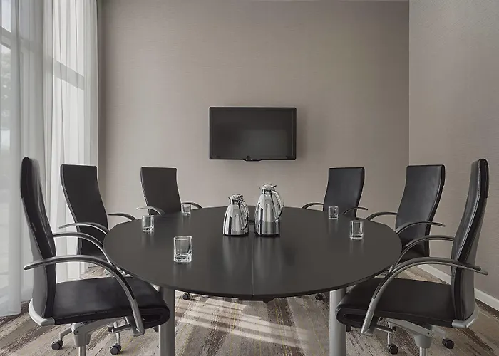 Sheraton Amsterdam Airport And Conference Center 4*