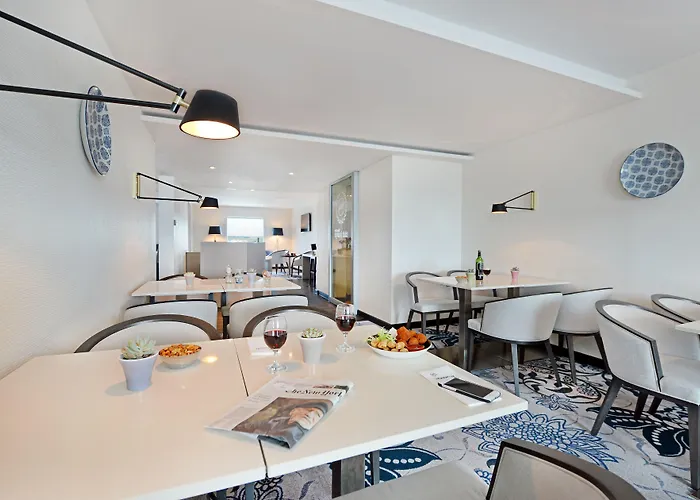 מלון Sheraton Amsterdam Airport And Conference Center 4*