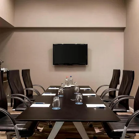 Sheraton Amsterdam Airport And Conference Center